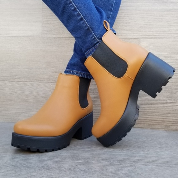 90s Grunge Chunky Heel lug Platforn booties-V - Picture 2 of 6